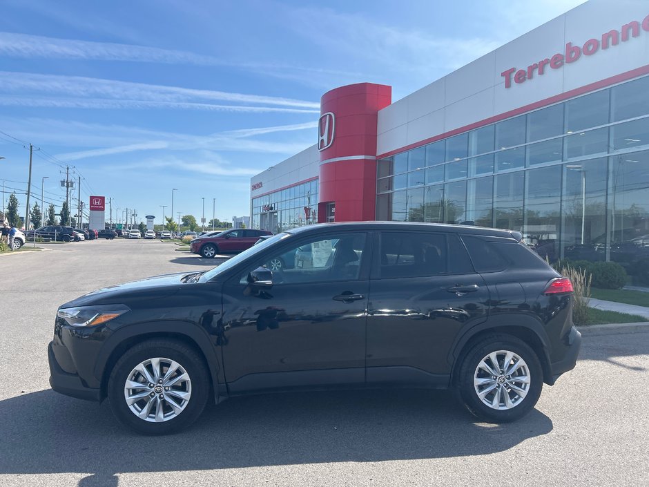 Toyota COROLLA CROSS LE 2023-1