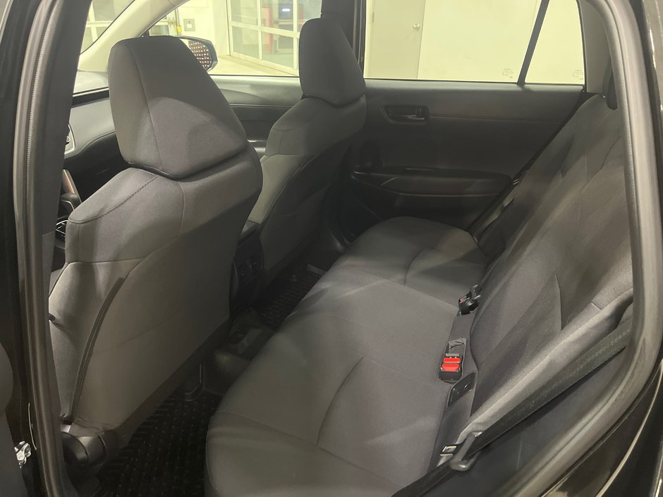 Toyota Corolla Cross LE 2023-9