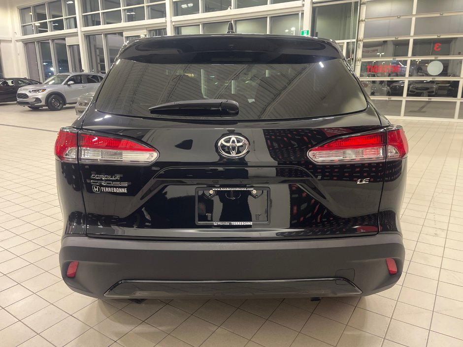 Toyota Corolla Cross LE 2023-5