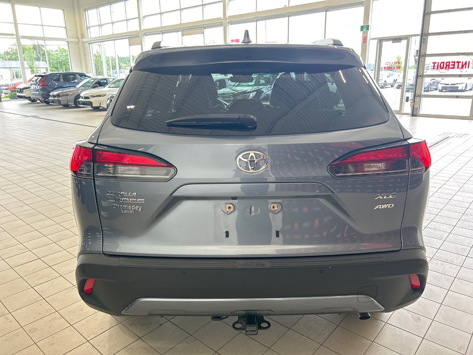 2023 Toyota Corolla Cross XLE-36