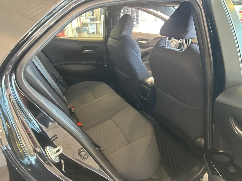 2019 Toyota Corolla Hatchback SE-9