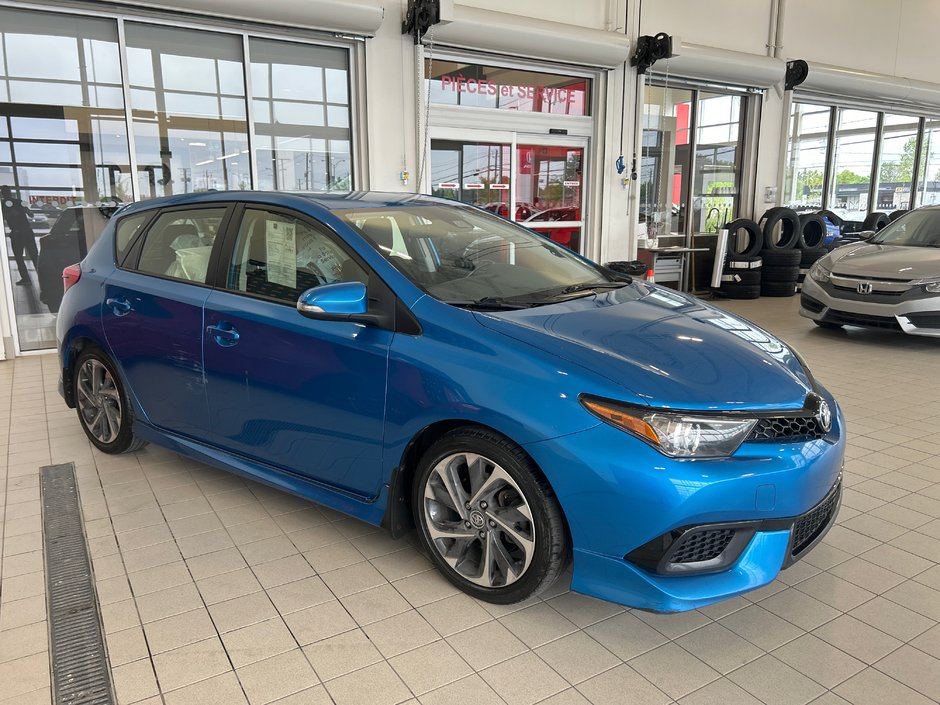 Toyota Corolla iM  2017-3