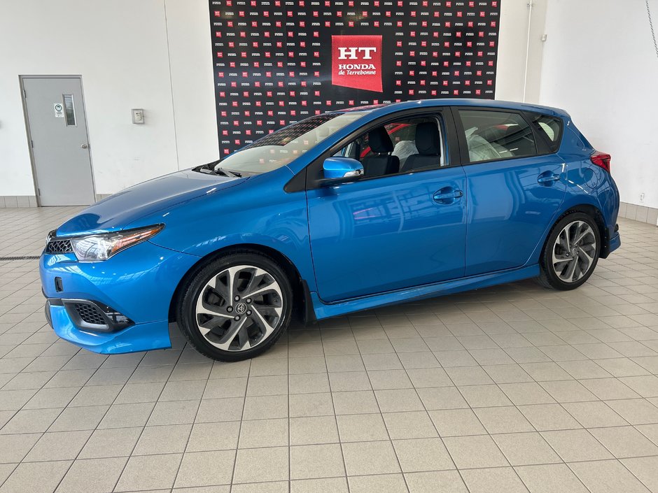 Toyota Corolla iM  2017-1