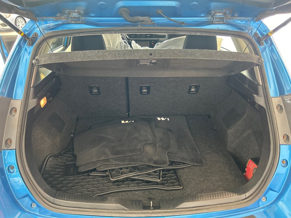 Toyota Corolla iM  2017-10