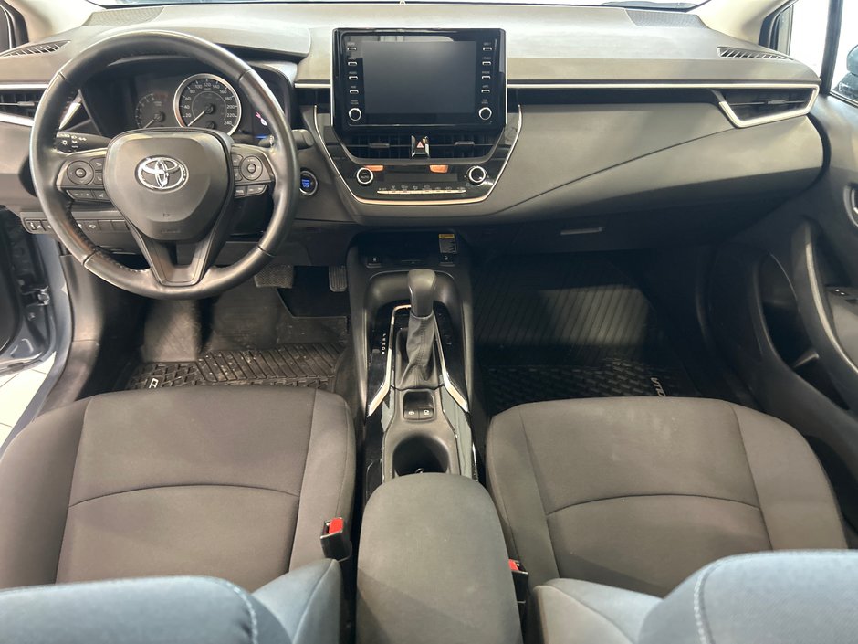 Toyota Corolla LE 2021-11