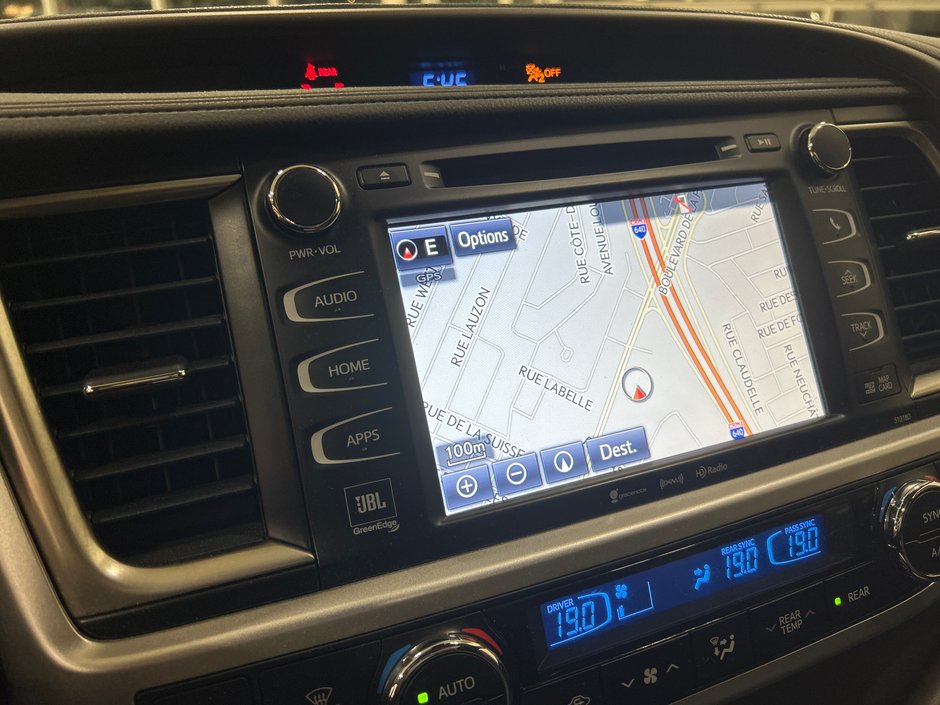 2017 Toyota Highlander Limited-15