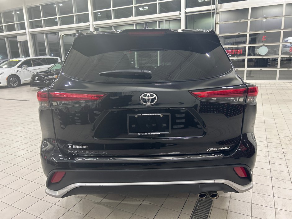 2022 Toyota Highlander XSE-6