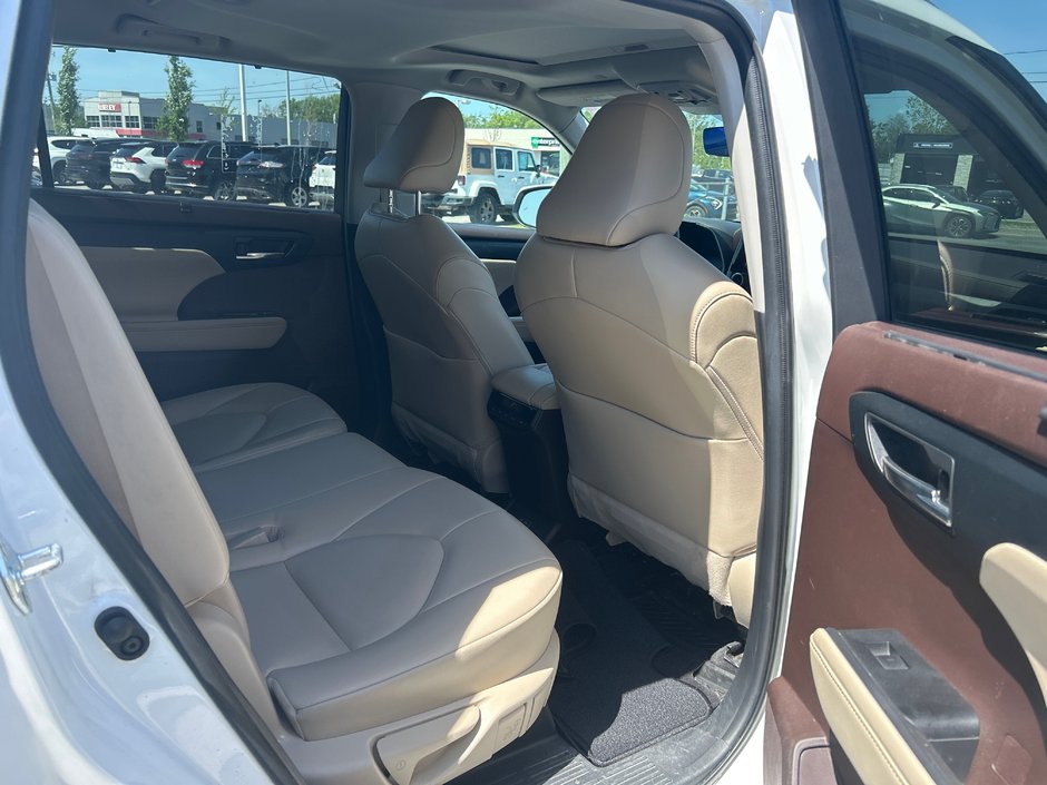 2022 Toyota Highlander XLE-6