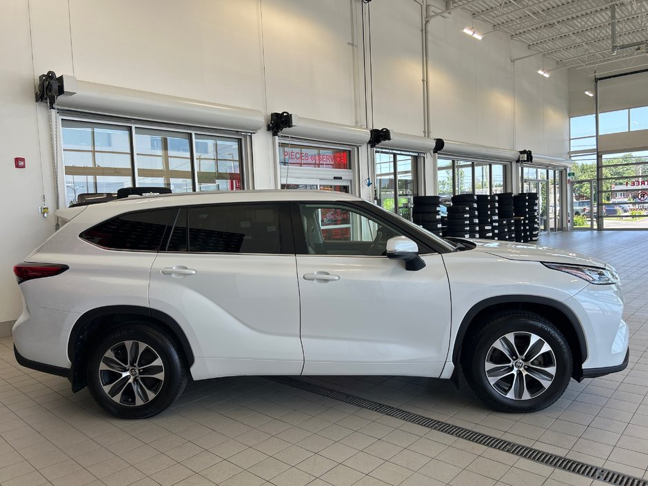 2022 Toyota Highlander XLE-4