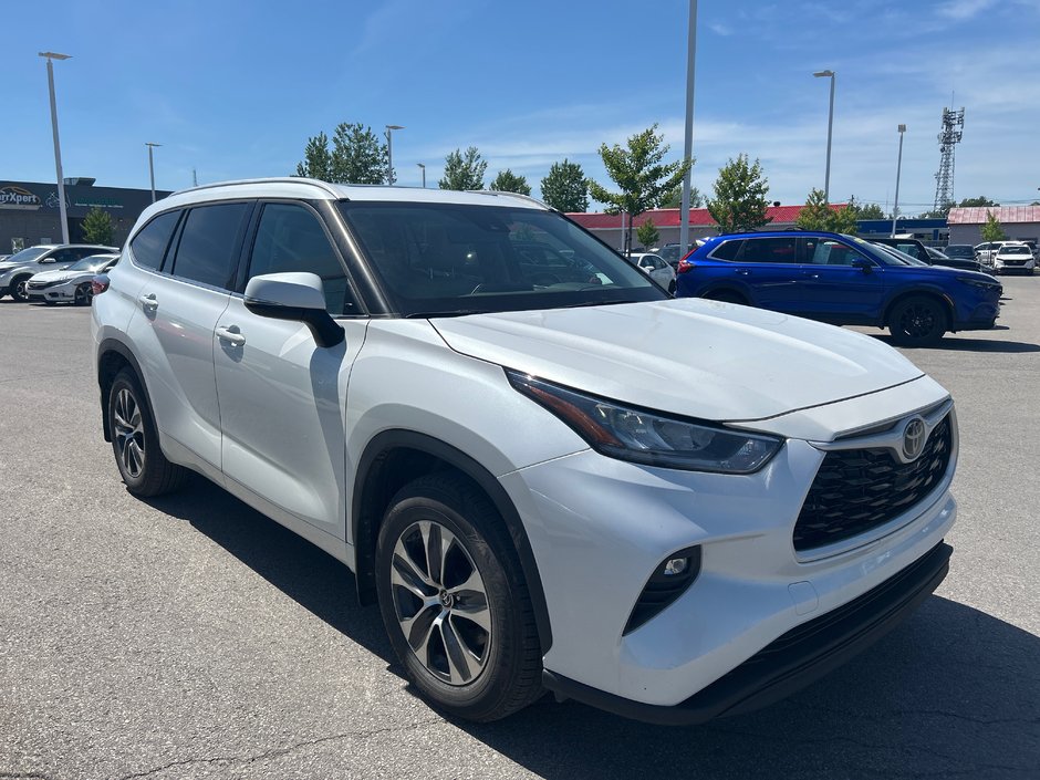 2022 Toyota Highlander XLE-7