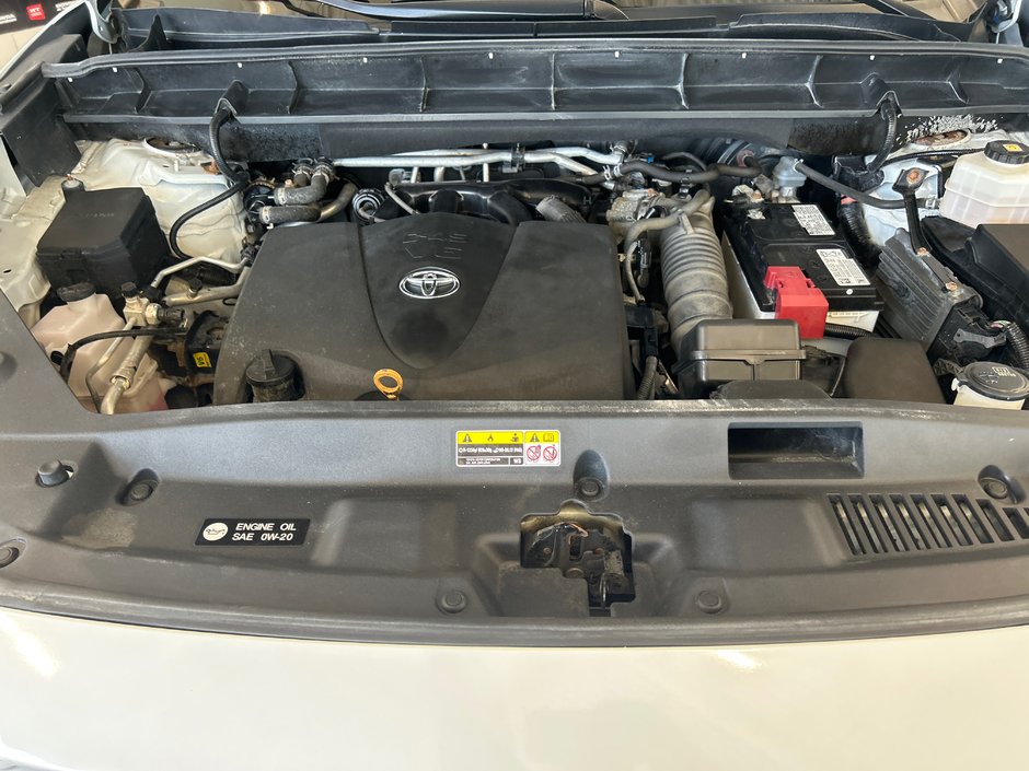 2022 Toyota Highlander XLE-18