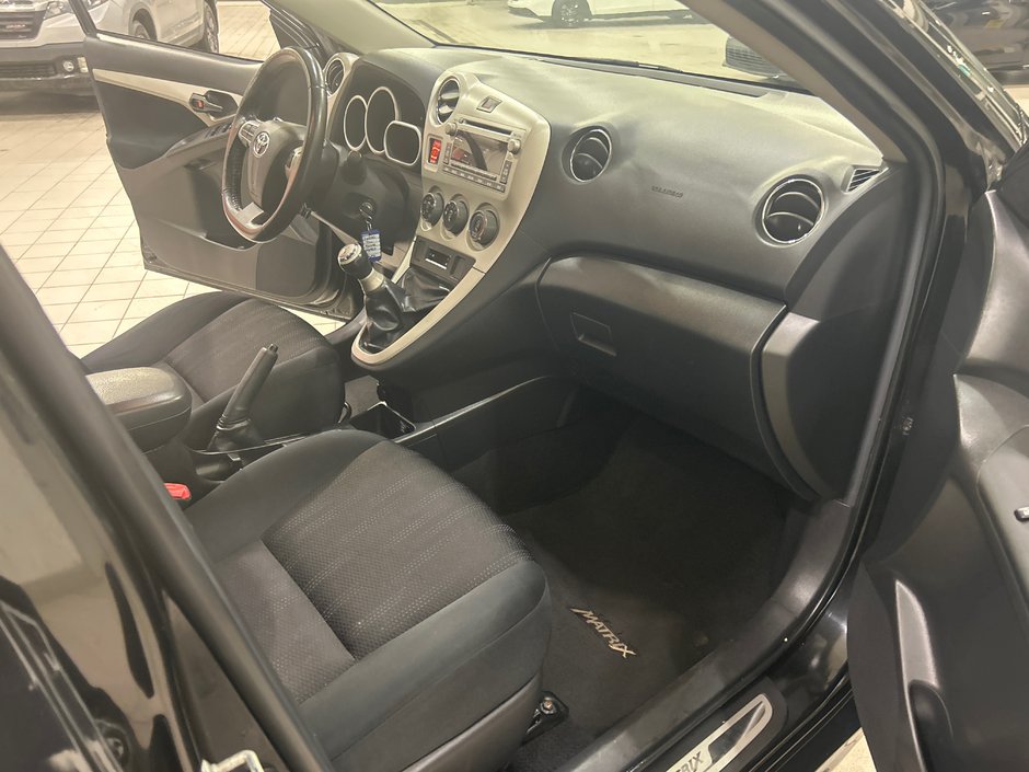 2011 Toyota Matrix-11