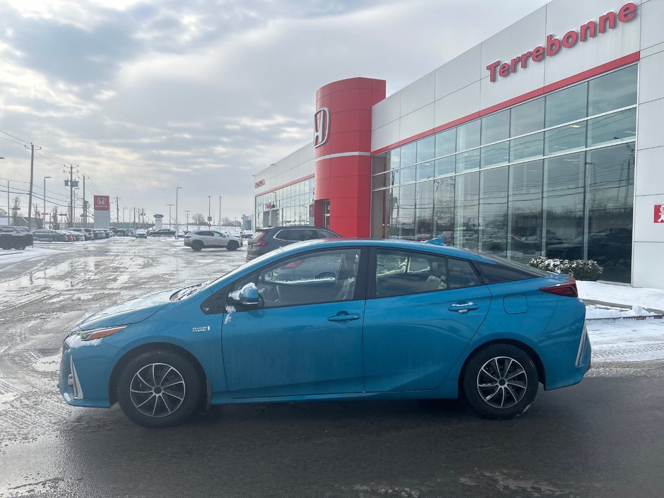 2022 Toyota Prius Prime Upgrade tech-1
