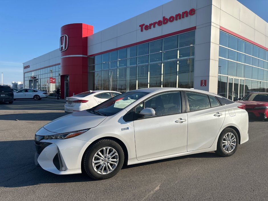 2022 Toyota Prius Prime-0