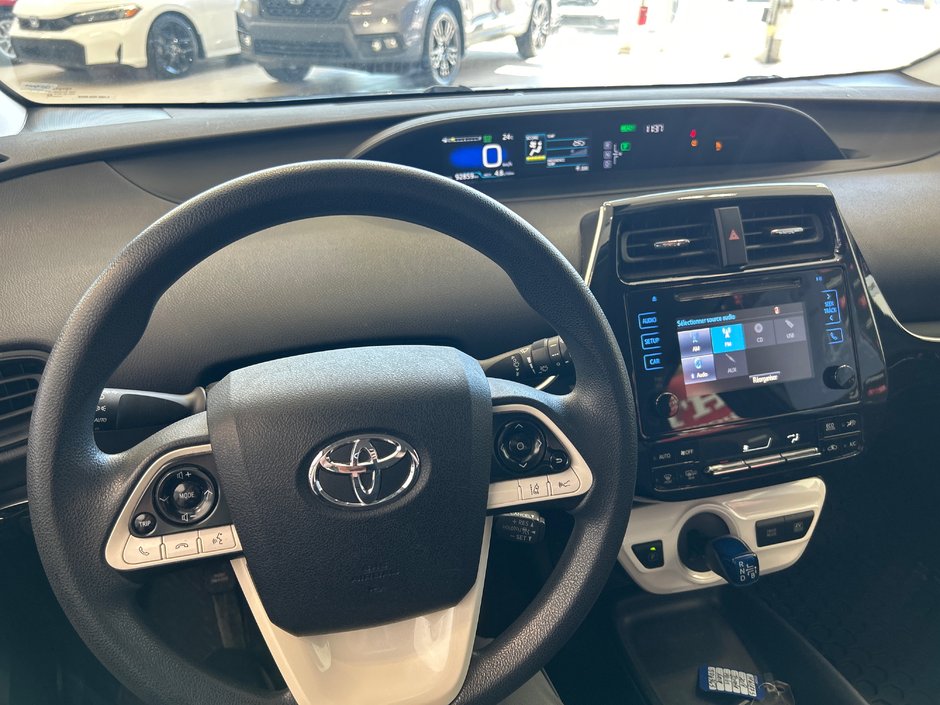 2018 Toyota Prius-22