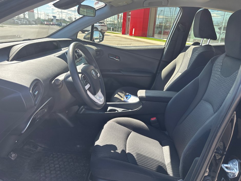 Toyota Prius  2018-7