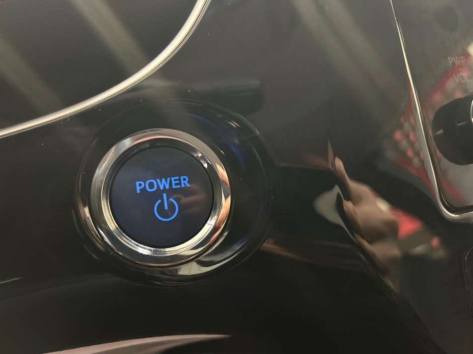 2019 Toyota Prius Base-19