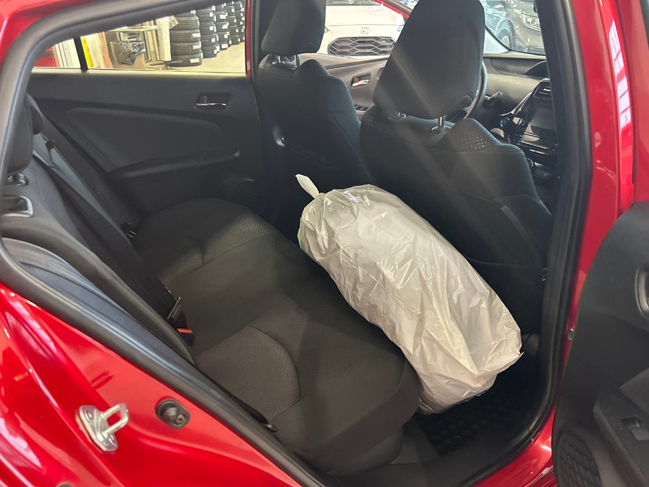 2019 Toyota Prius Base-10