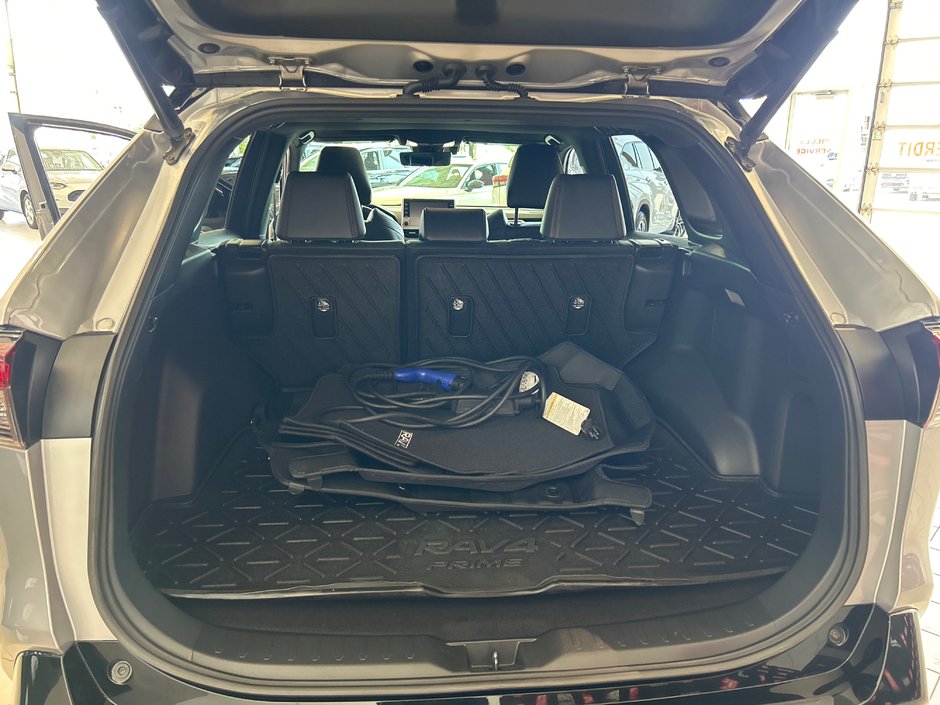 2022 Toyota RAV4 Prime XSE-10