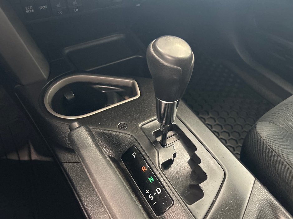 Toyota RAV4 LE 2016-15