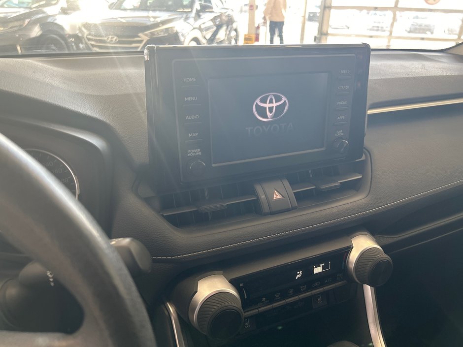 Toyota RAV4 LE 2019-18