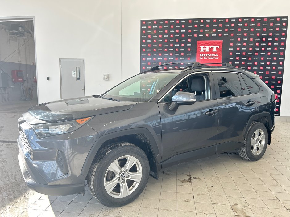 Toyota RAV4 LE 2019-1