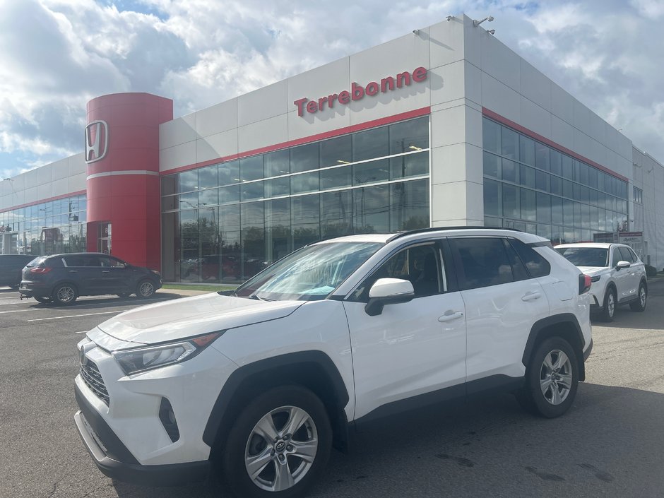 Toyota RAV4 XLE 2020-0