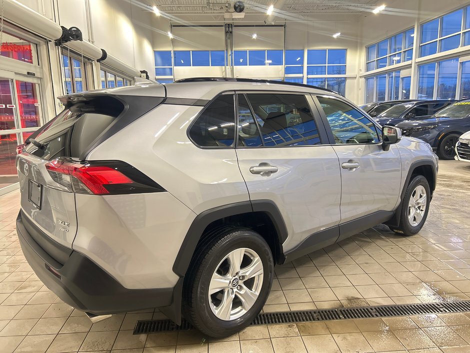 Toyota RAV4 XLE 2021-6