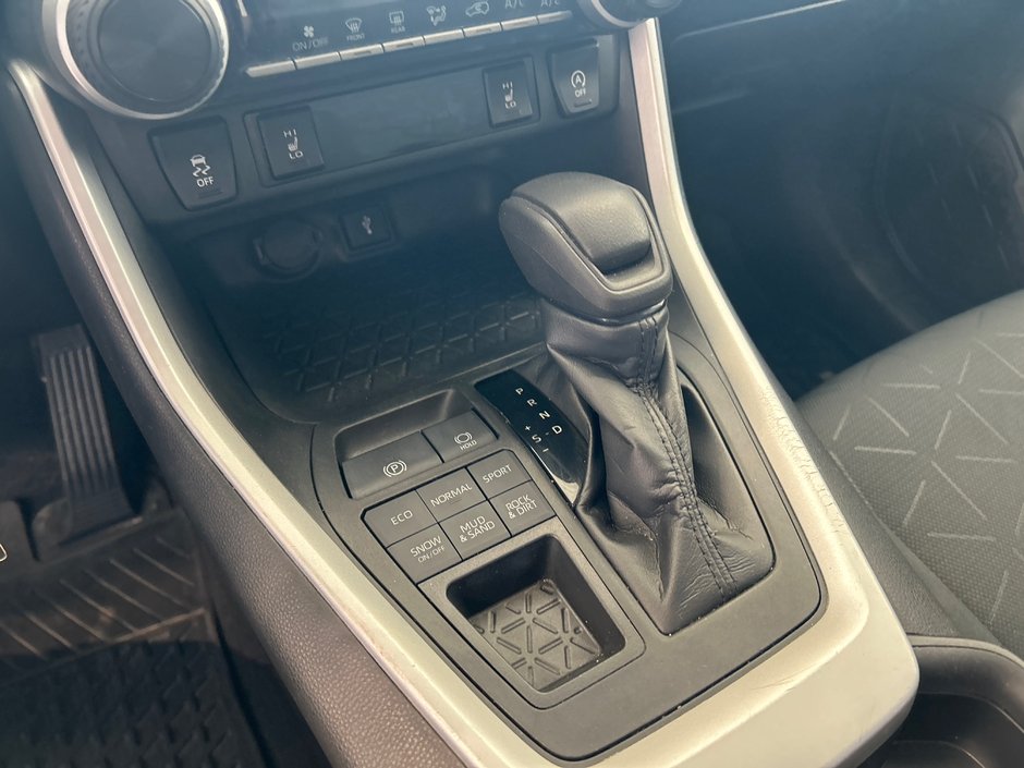 2021 Toyota RAV4 LE-17