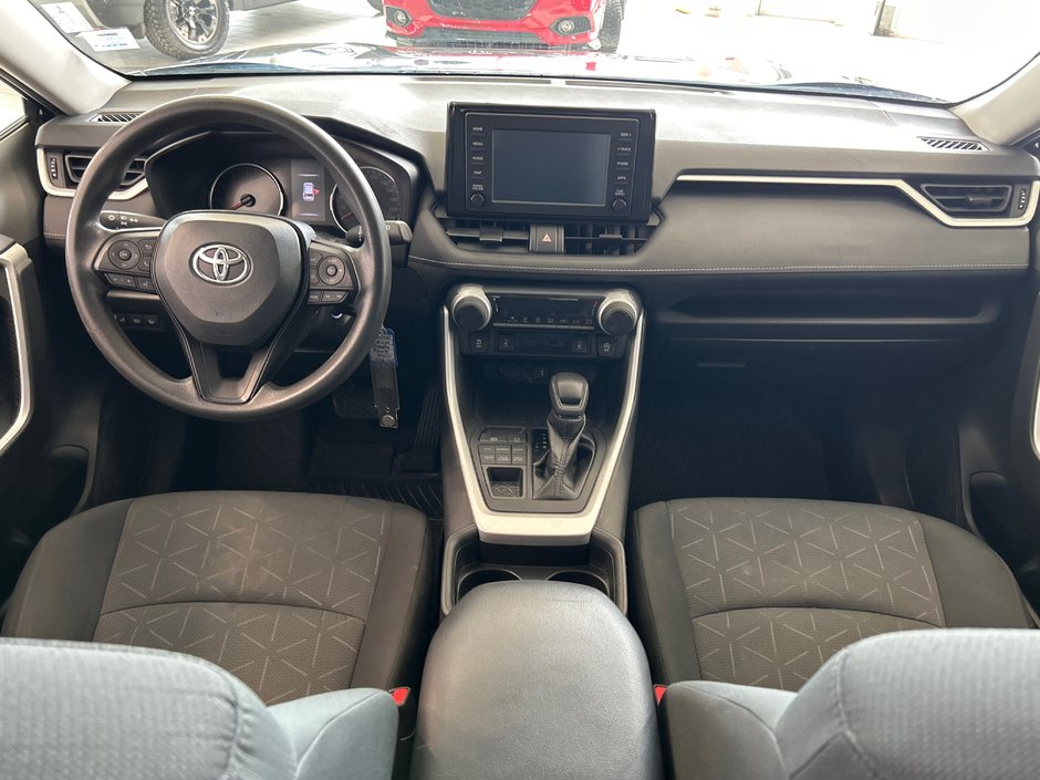 2021 Toyota RAV4 LE-12