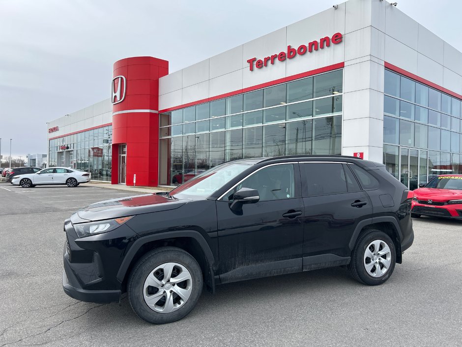 Toyota RAV4 LE 2021-0