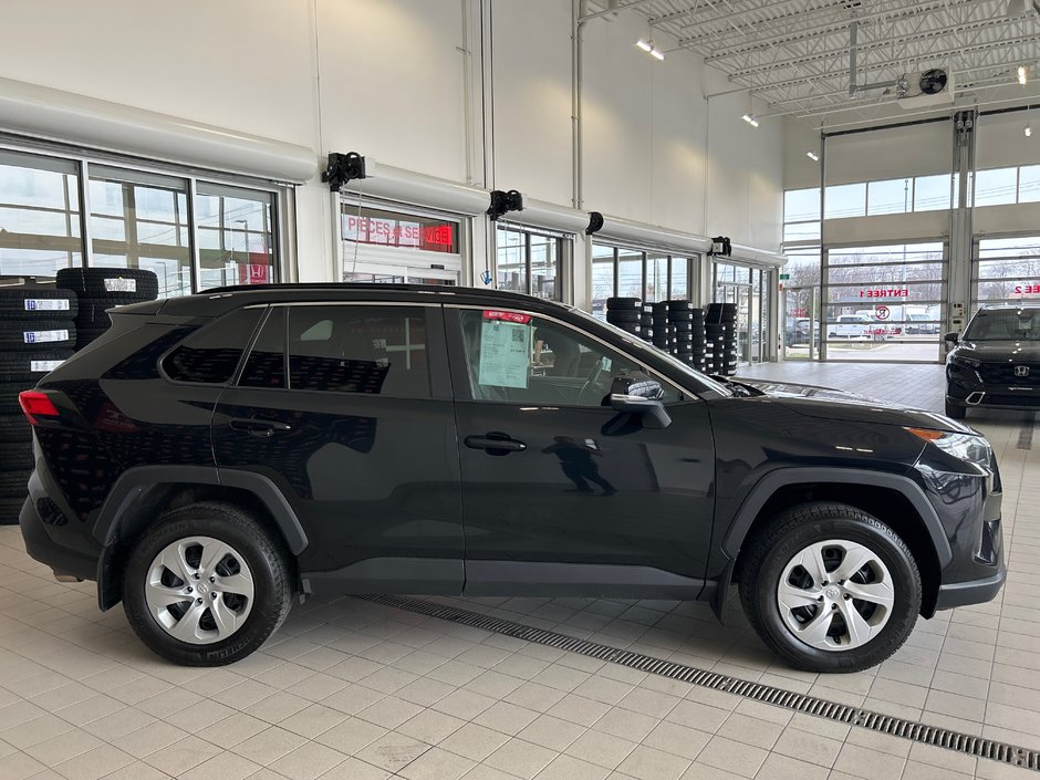 2021 Toyota RAV4 LE-4