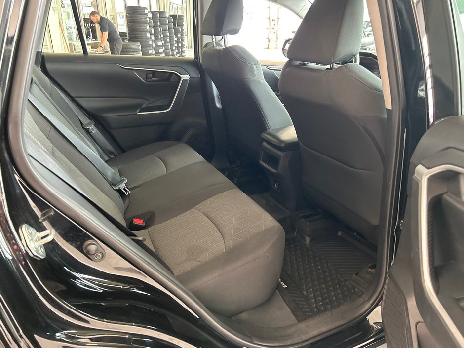 2021 Toyota RAV4 LE-11