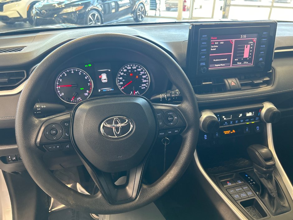 Toyota RAV4 LE 2022-23