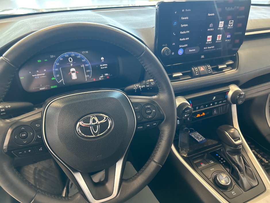Toyota RAV4 Hybrid XSE 2023-27