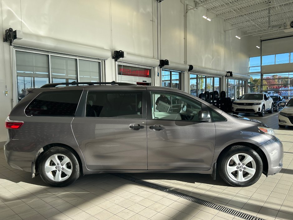 Toyota Sienna CE 2015-21