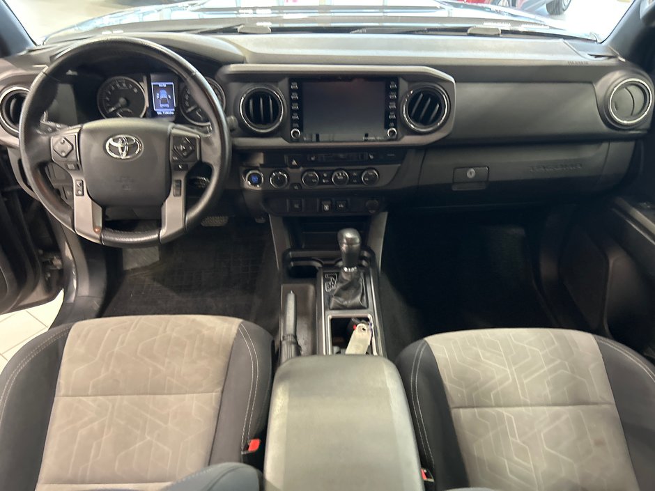 2020 Toyota Tacoma TRD Sport-13