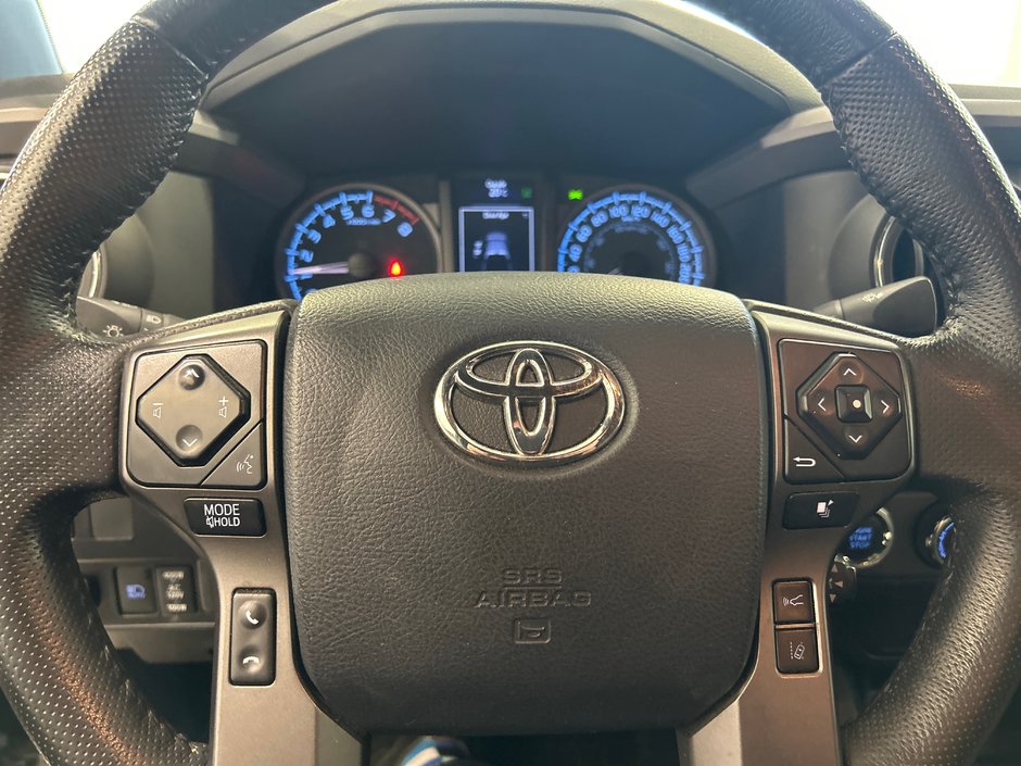 2020 Toyota Tacoma TRD Sport-24