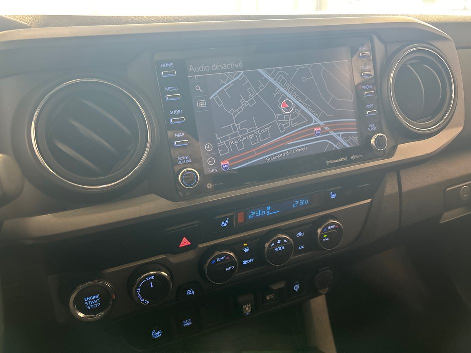 Toyota Tacoma TRD Off road premium 2021-14