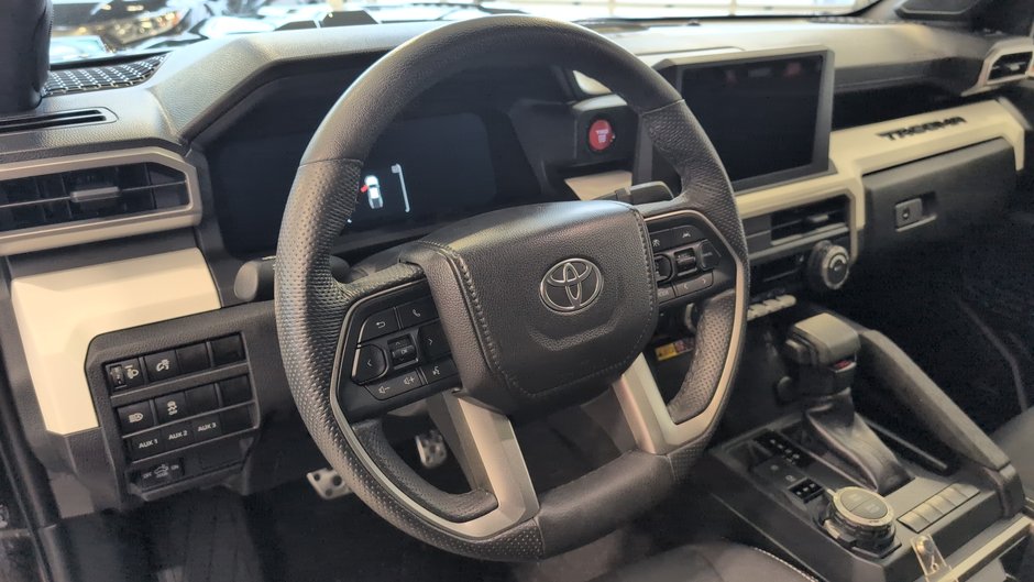 Toyota Tacoma TRD Sport 2024-16