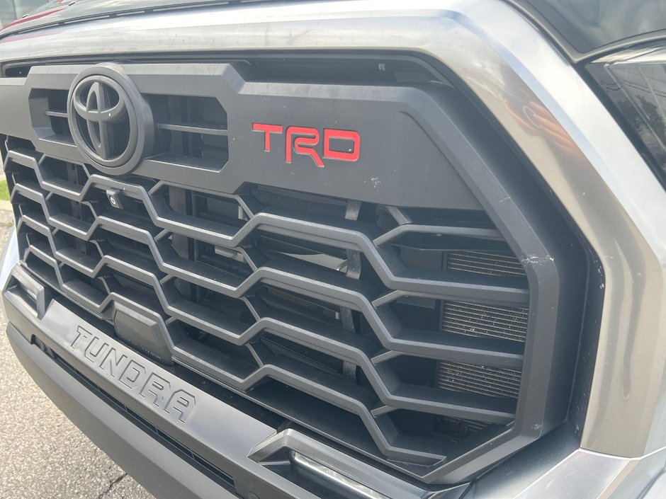 Toyota Tundra Limited 2022-10