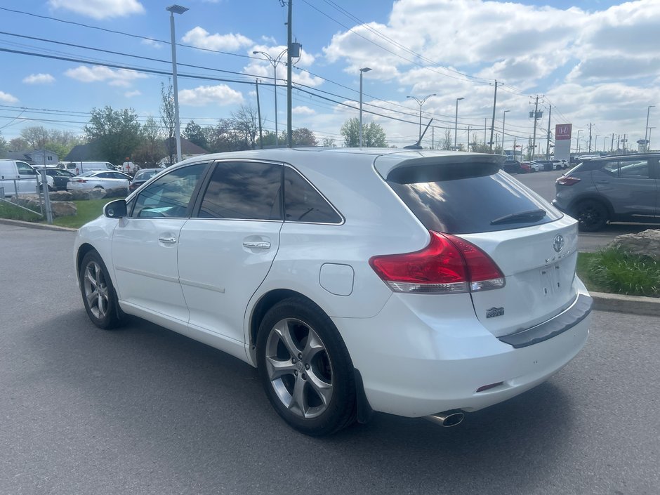 Toyota Venza  2009-3