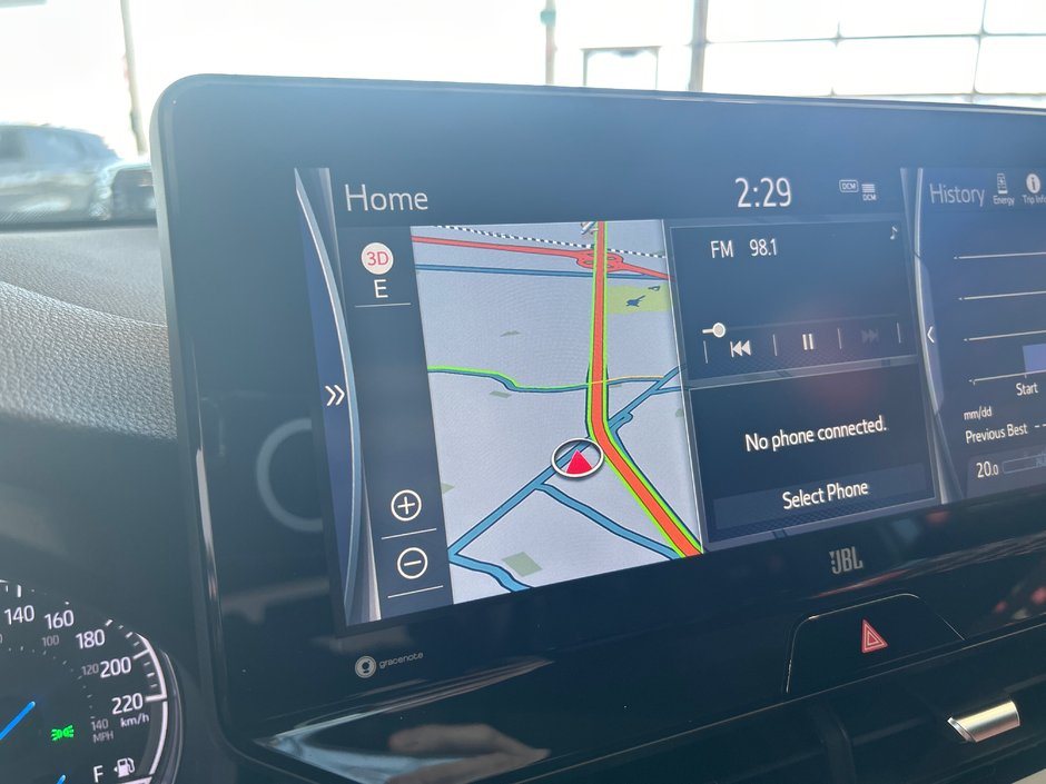 Toyota Venza Hybrid XLE 2021-32