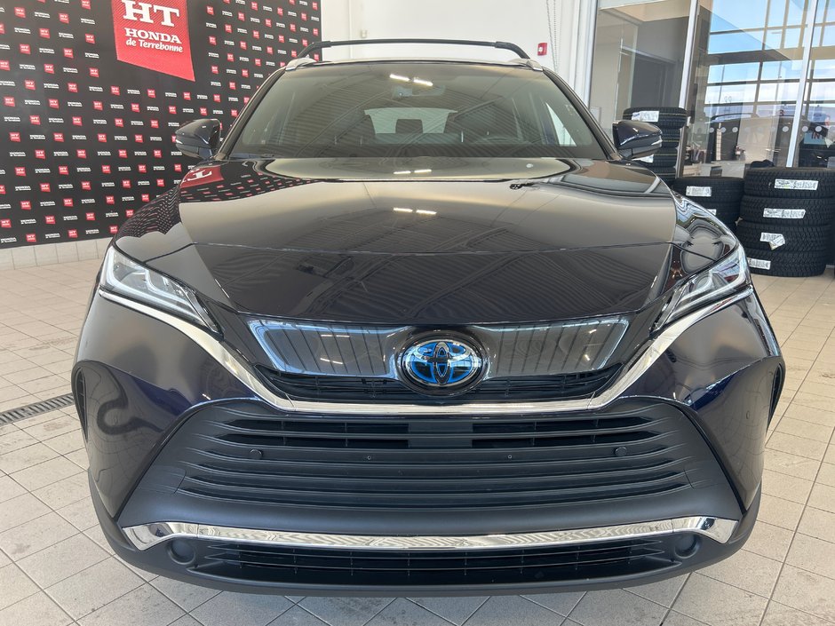 Toyota Venza Hybrid XLE 2021-2