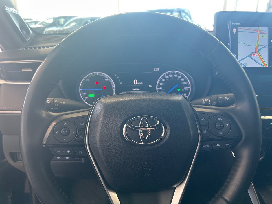 Toyota Venza Hybrid XLE 2021-25