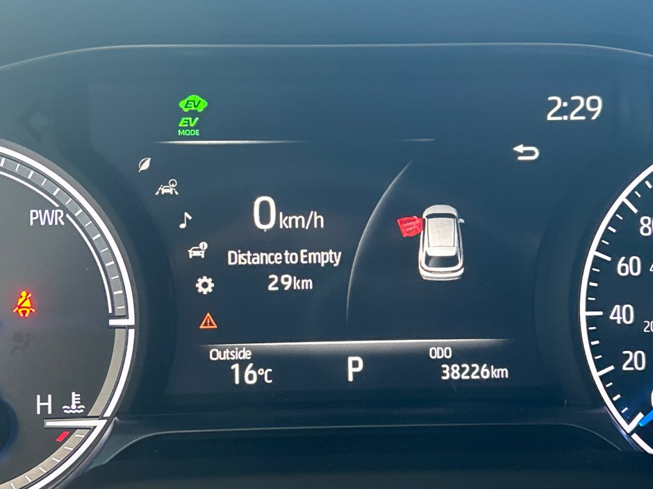 Toyota Venza Hybrid XLE 2021-31