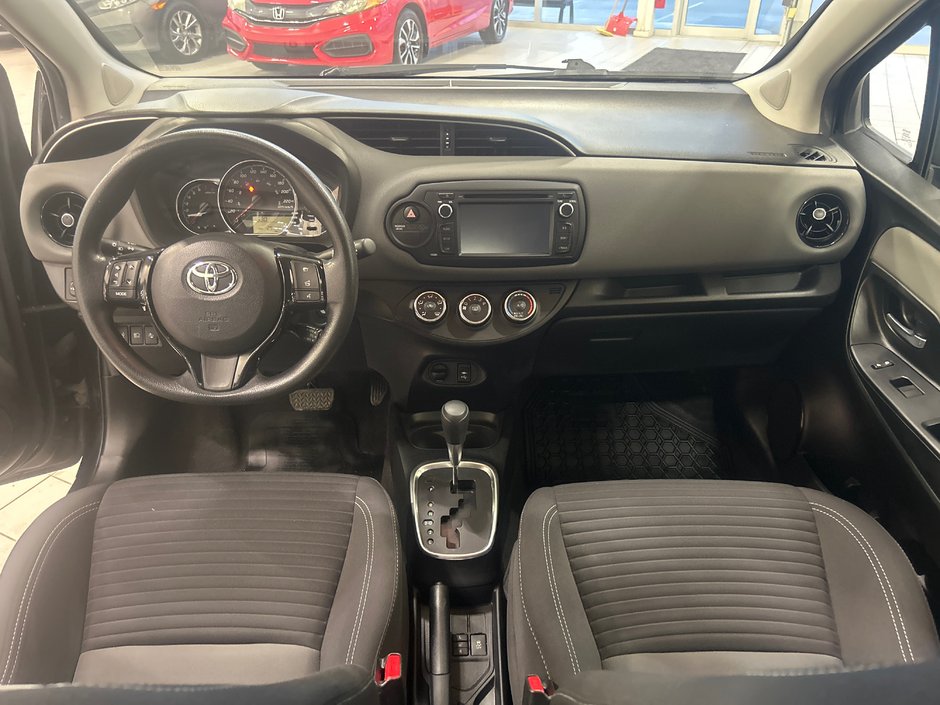 2019 Toyota Yaris Hatchback LE-12
