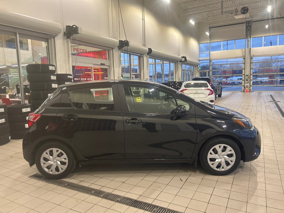 2019 Toyota Yaris Hatchback LE-5