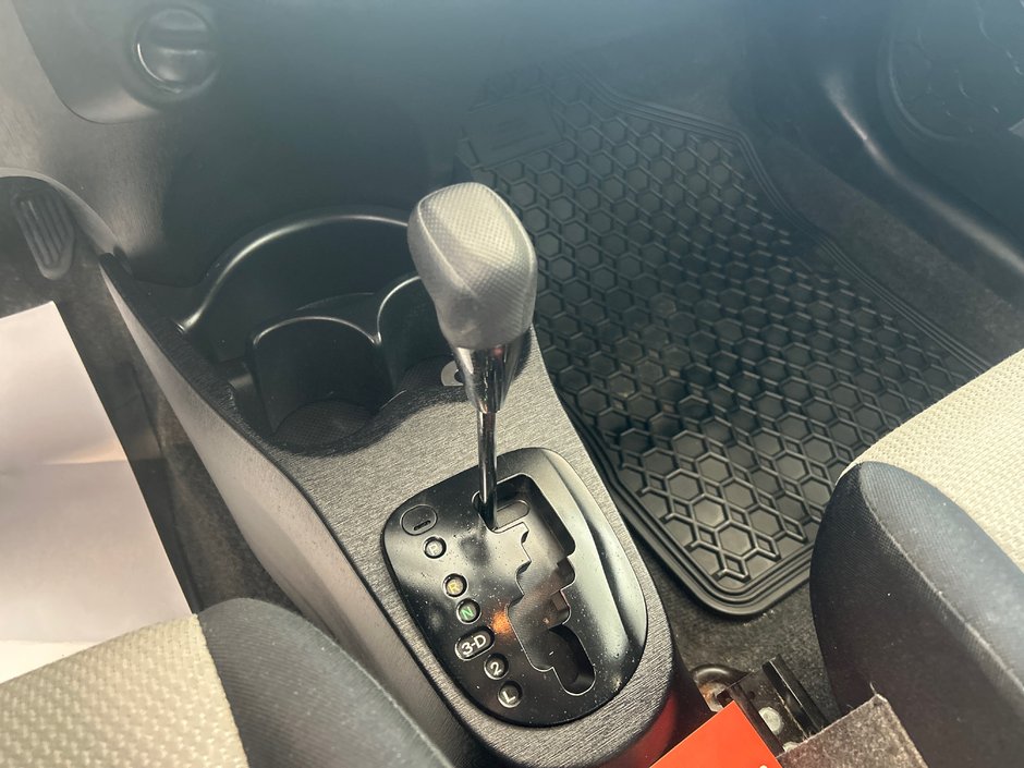 Toyota Yaris LE 2012-19