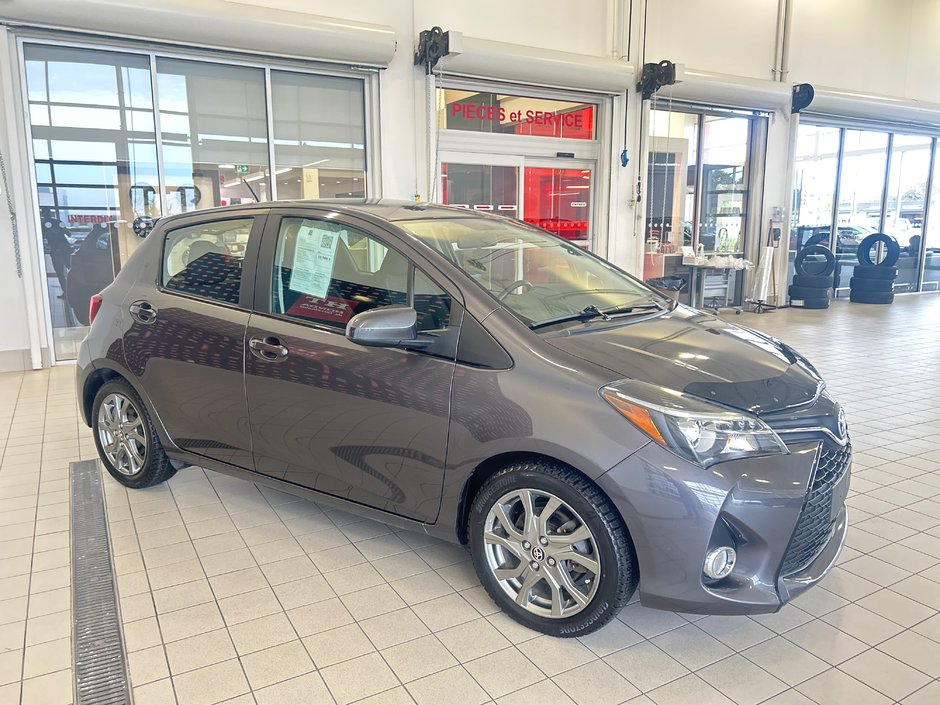 2015 Toyota Yaris SE-3